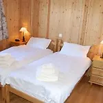 Les Etagnes Hotel 3*