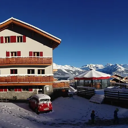 Les Etagnes Hotel