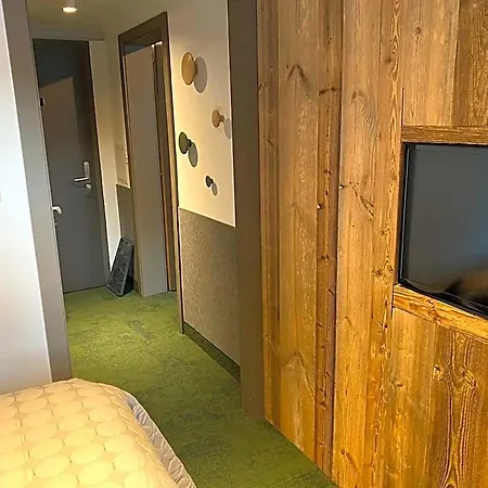 莱斯埃塔格尼斯酒店 酒店 南达