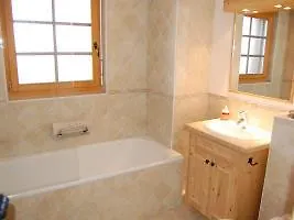 Les Etagnes 3* نينداز