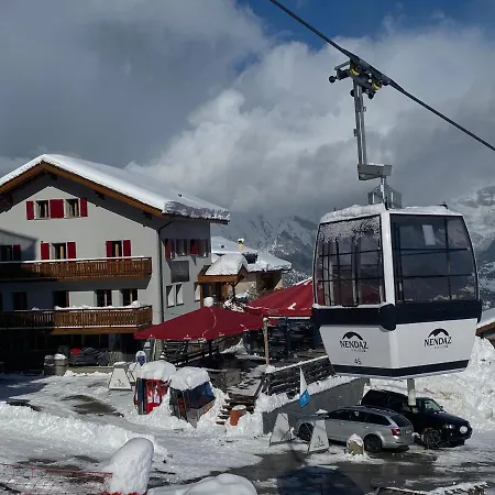 Hotel Les Etagnes 3*